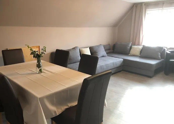 Wohnung Mit Fernblick Und Parkplatz