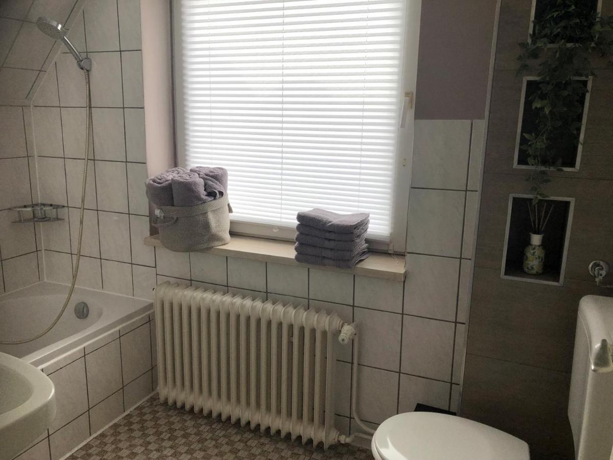 Mit Fernblick Und Parkplatz * Juebek